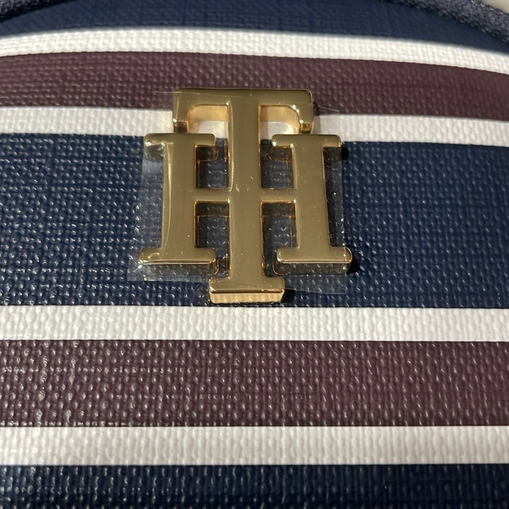 Tommy Hilfiger mini backpack - Picture 2 of 10